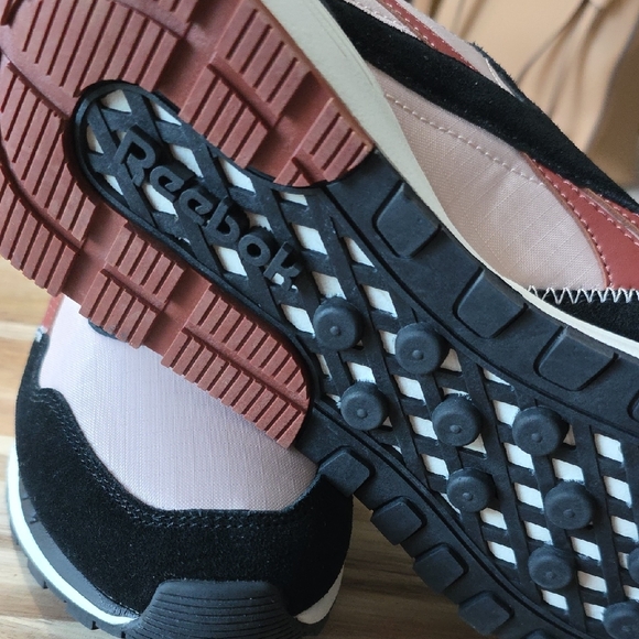 Reebok Black and Pink Athletic Sneakers - Picture 6 of 9